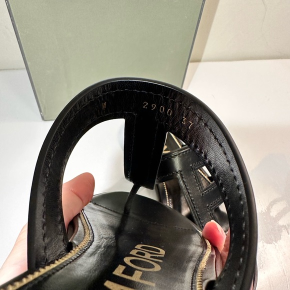 NEW Tom Ford T F Logo Black Leather Sandal Flat 37 - Picture 10 of 12
